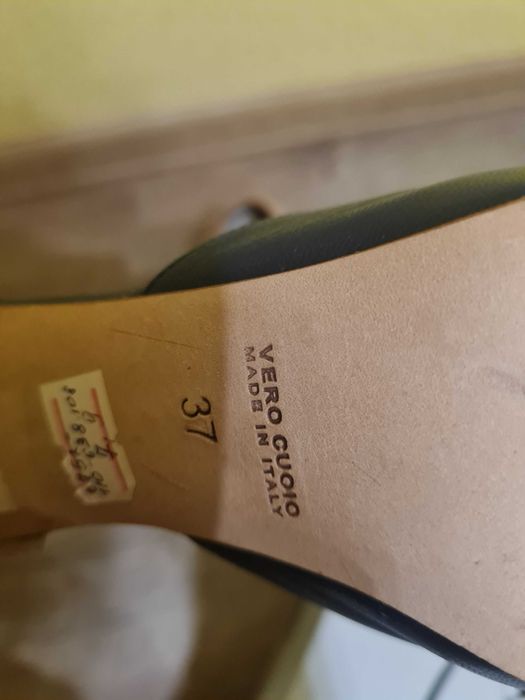 Босоніжки Fillini, 37 розмір.