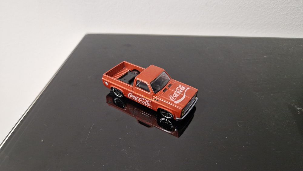 Hot Wheels Chevy Silverado Coca-Cola Custom