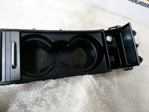 Range Rover Sport 2010 porta copos LR045314