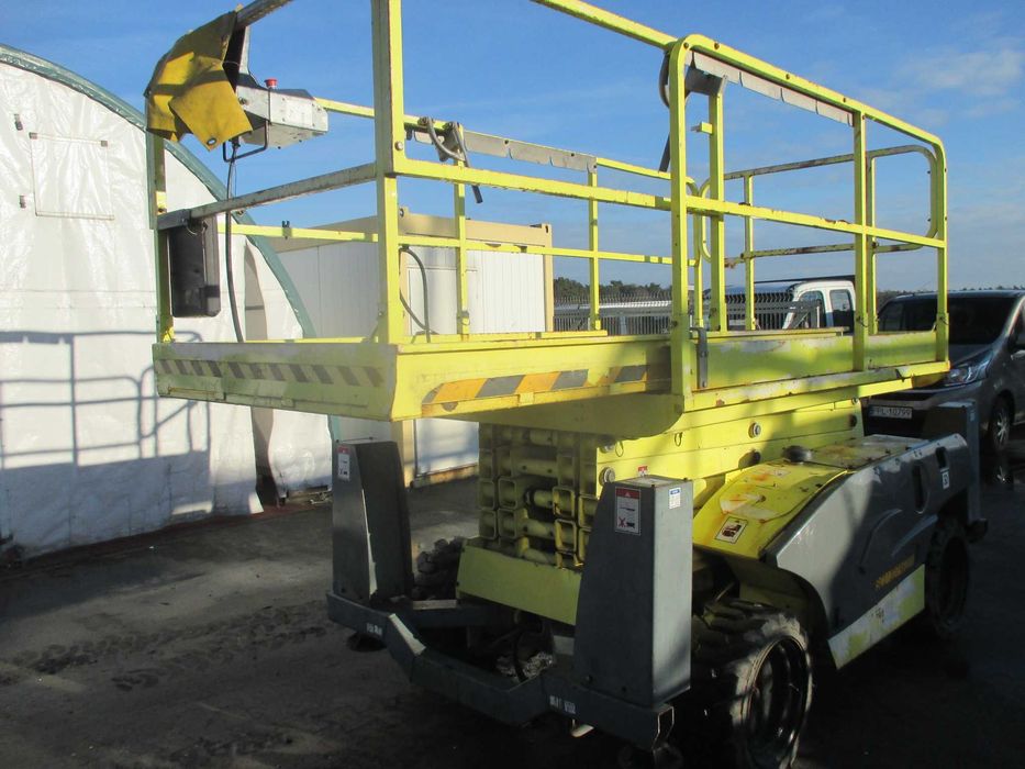 Podnośnik nożycowy 12 m 4x4 HAULOTTE COMPACT 12DX (Genie JLG) UDT