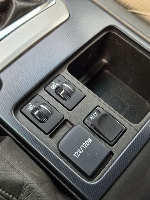 Piękna  Toyota Land Cruiser 150 Polski salon  bezwypadkowe