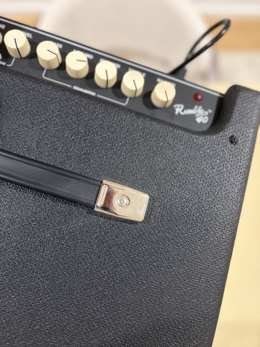 Amplificador Fender Rumble 40