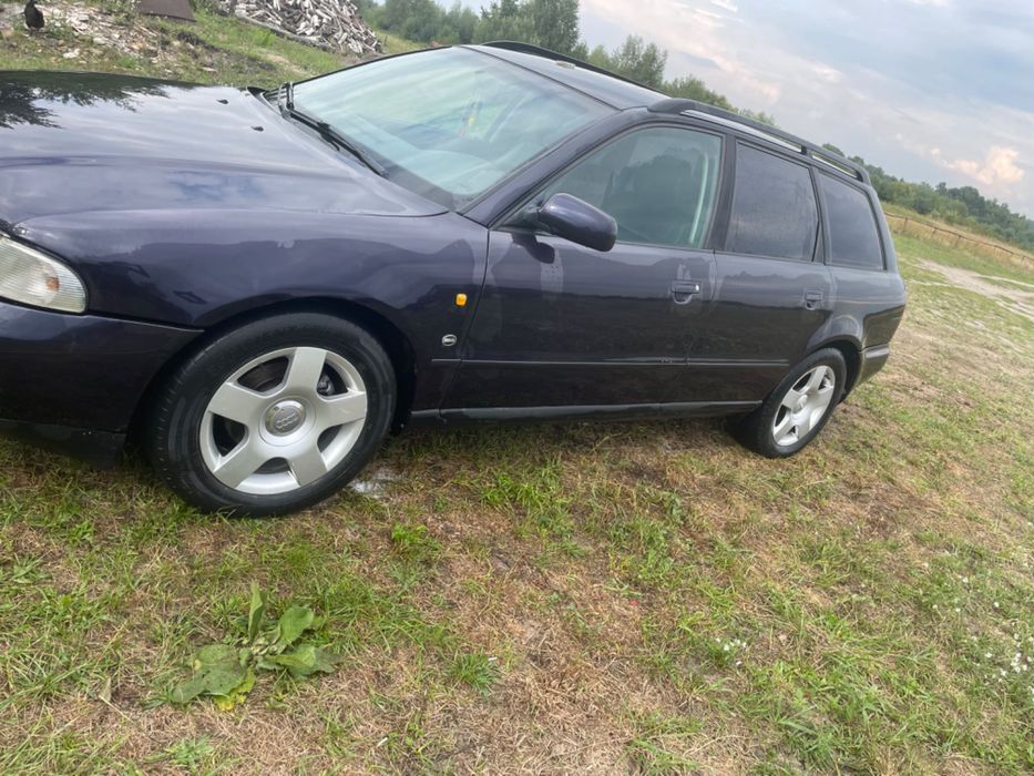 Продам ауді А4 б5