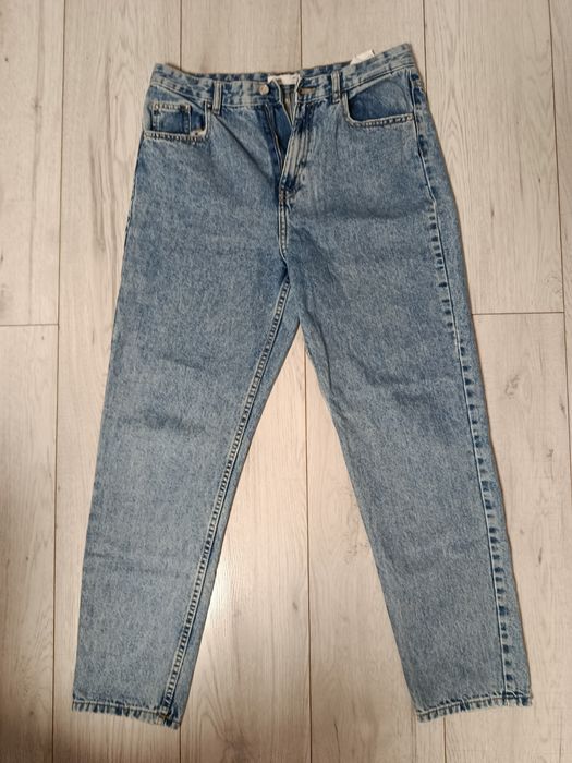 Jeansy Mom Fit .