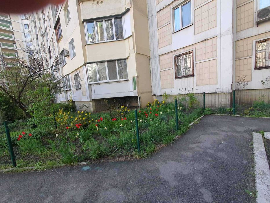 Терміново. Продаж великої 2к квартири на Позняках.