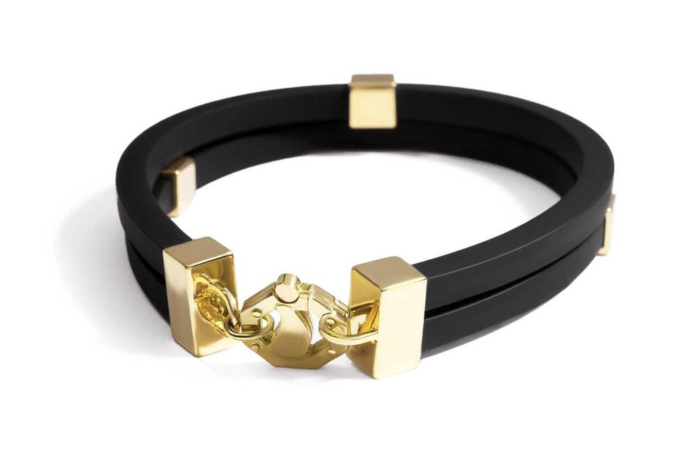 Мужской браслет из желтого золота с каучуком
