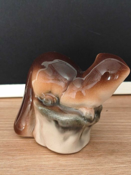 Figurka łasiczka łasica porcelanowa sygnowana