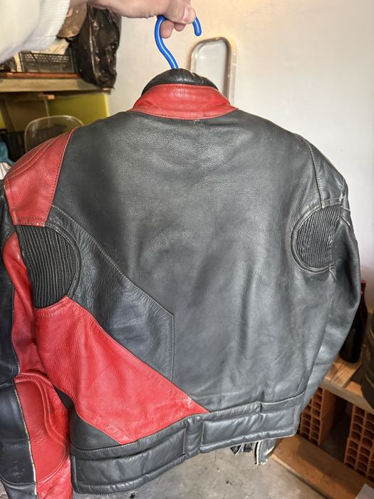 Conjunto (casaco + calças) + casaco extra M.