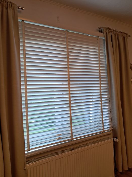 Zaluzje biale szerokie 50 mm cena za 2 sztuki