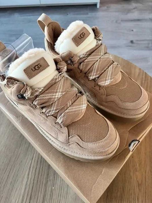 UGG Lowmel_Sand R.40