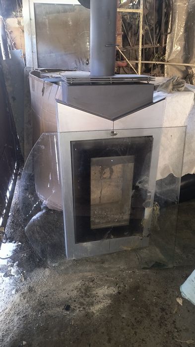 Камін під окремий витяжний канал