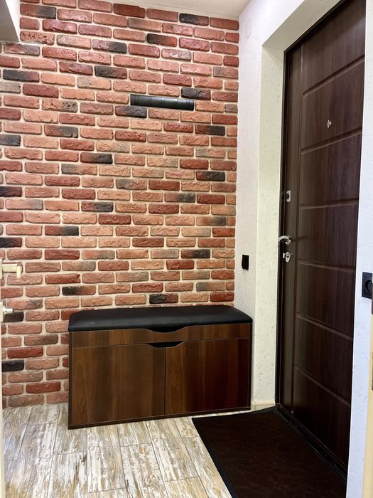 Подобово 1 кімн.квартира-студія.Вода постійно.