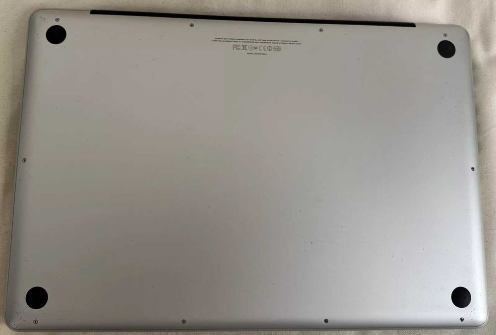 MacBook Pro 17” | 16GB RAM | 256GB SSD | Impecável Final Cut Pro