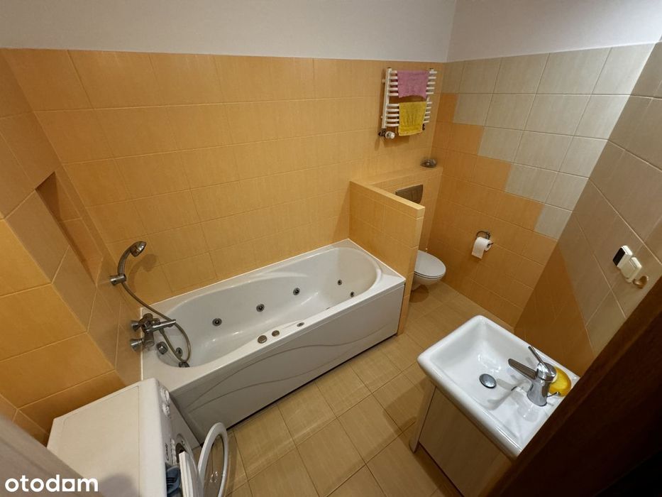 Przestronne 3-pokojowe/ Balkon / Miejsce w garażu podziemnym w cenie !