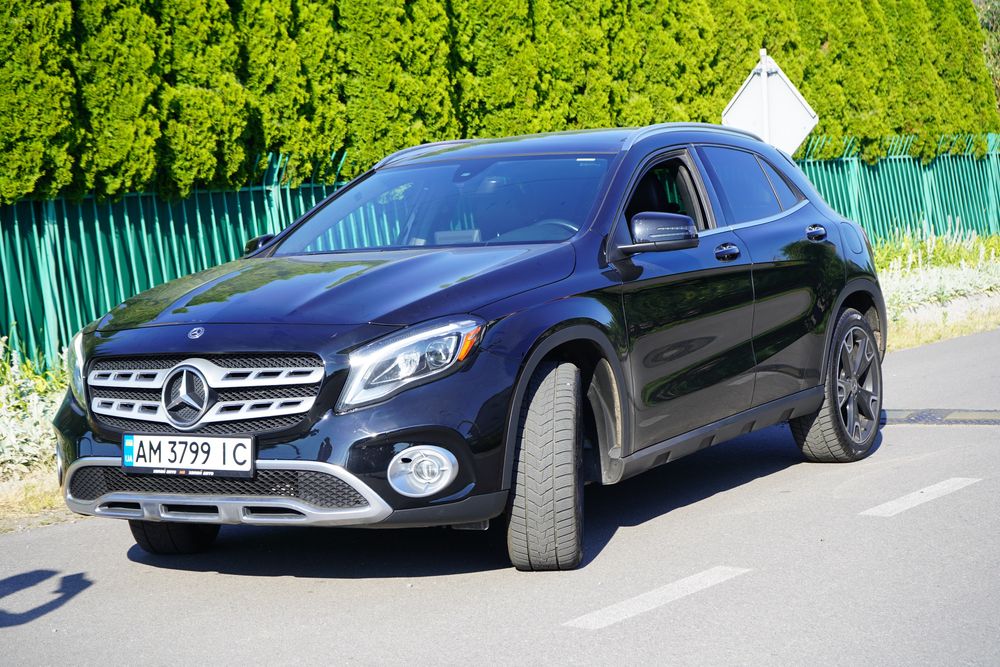 Продам мерседес mercedes gla x156