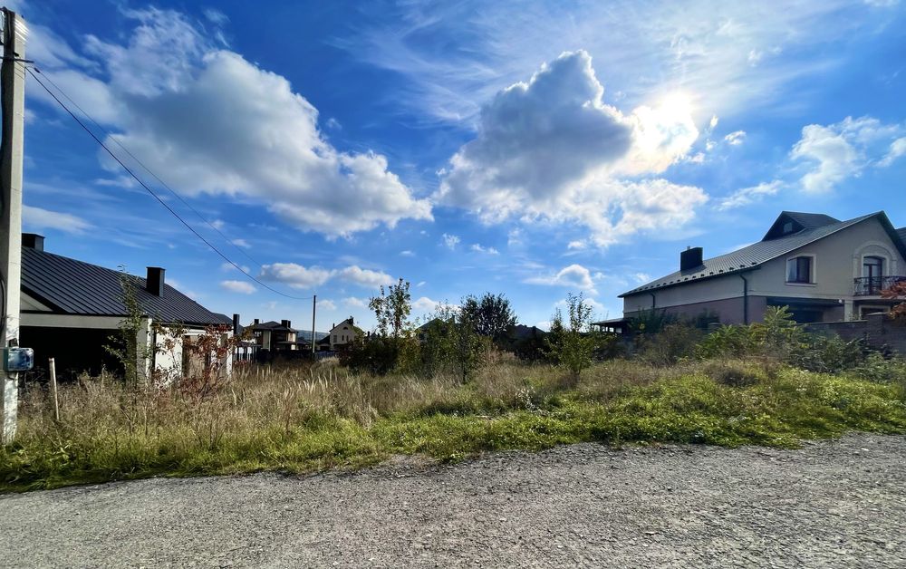 Продаж земельної ділянки 12 соток, рівна !