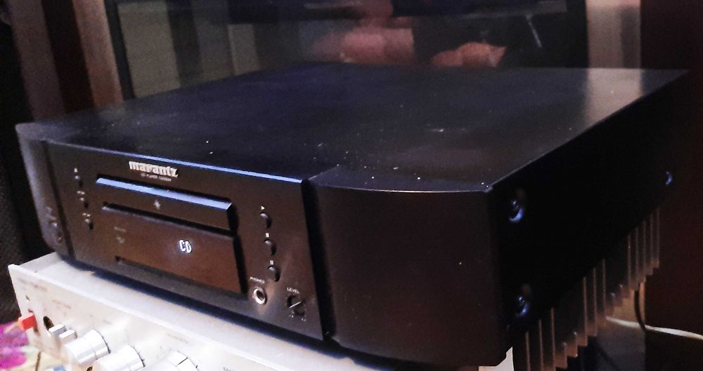 Высококлассный CD-плеер Marantz CD5004 , с FB