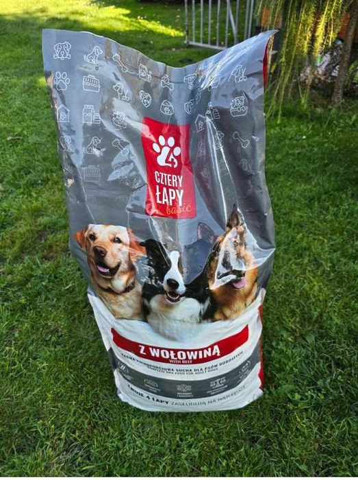 Karma dla psa CZTERY ŁAPY 20 kg, wołowina