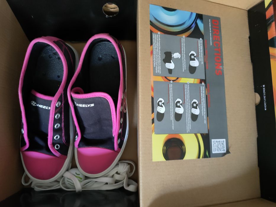 Tênis com rodas wheelys