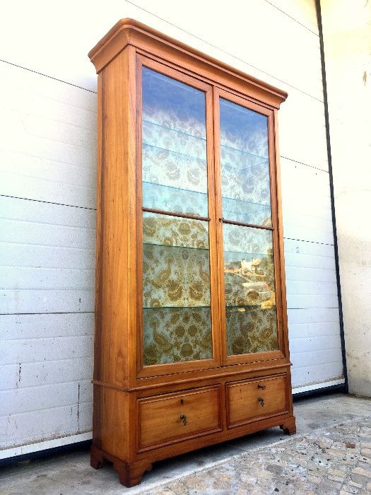 Vitrine estante vintage 110comp X 30prof X 185alt.