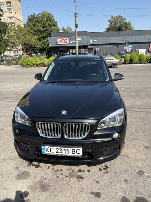Автомобіль BMW X1