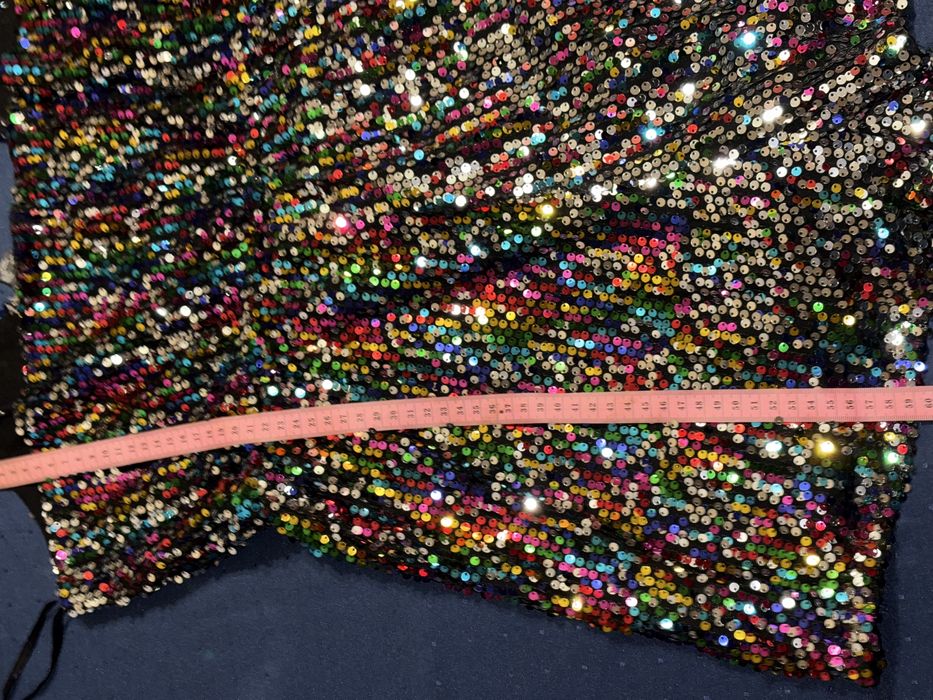 Комбінезон  в паєтках 16 розмір