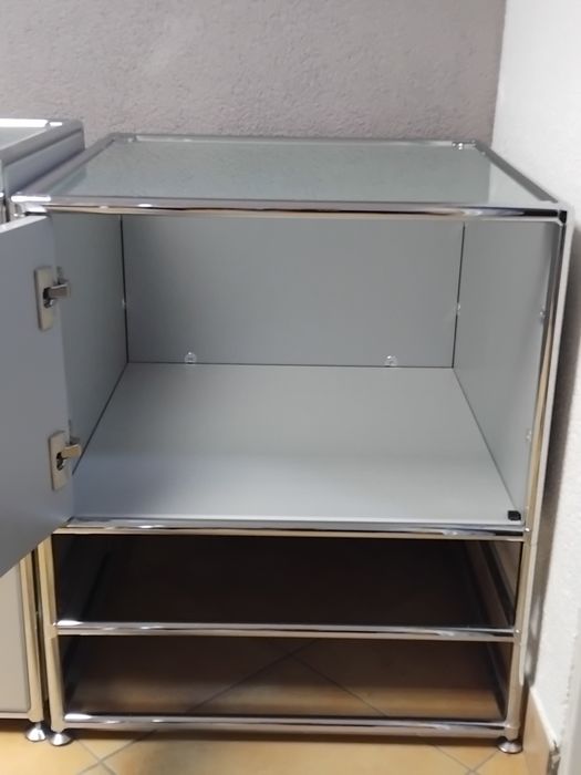 Szafka/ stolik nocny Bosse nowoczesna, chromowana 60x60 x 70(wysokość)