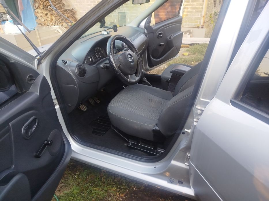 Продам надійний автомобіль