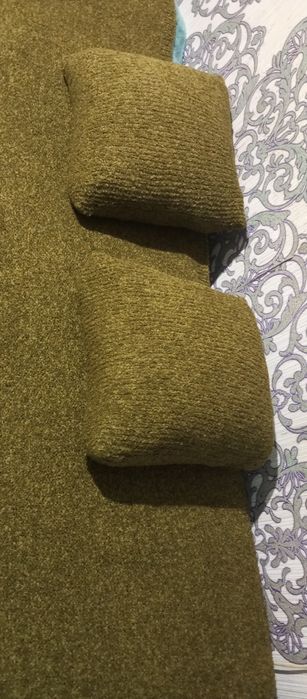 Плед і подушечки ручної роботи