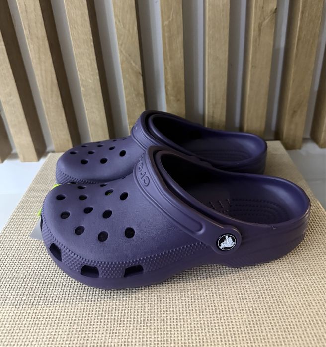 Klapki Crocs Classic m5/w7 37-38 Nowe Klasyczne Śliwkowe