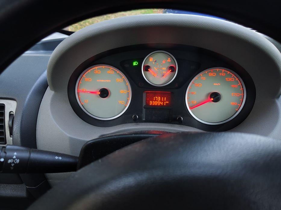 Peugeot Expert 2011roku