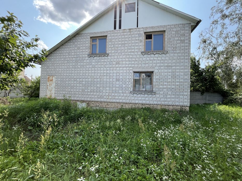 Будинок 112 кв.м на ділянці 5 соток фасадна ділянка