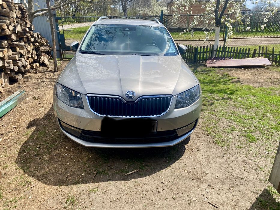 Продам автомобіль сімейний