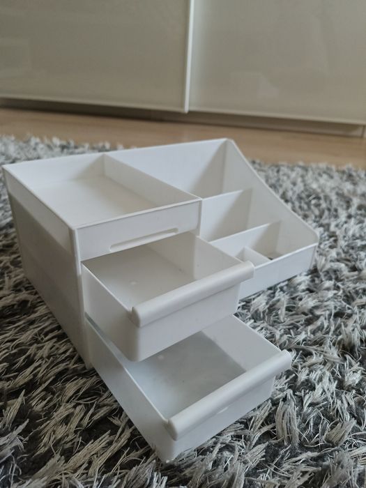 Organizer na kosmetyki