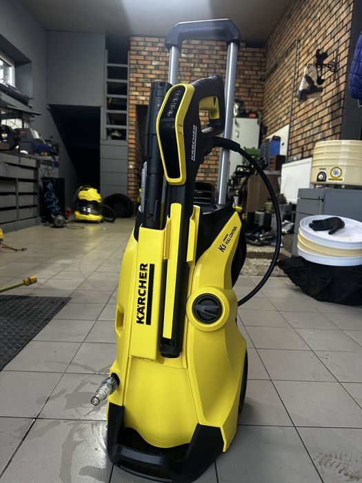 Karcher k5full. Керхер. Мойка