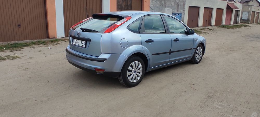 Ford focus 2006 r 1.6 benzyna