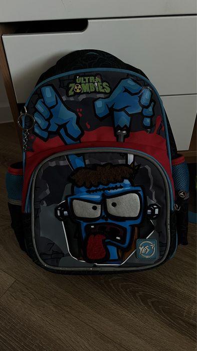 Школьный рюкзак