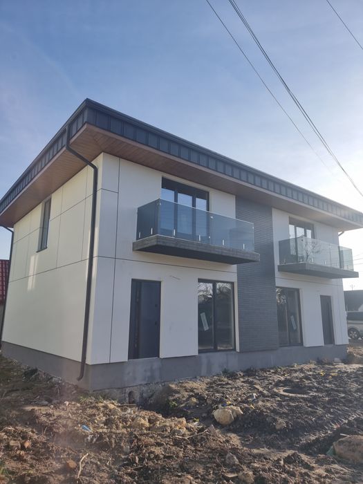 Новий будинок Дуплекс