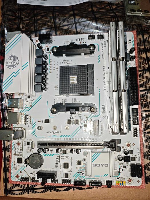 AMD Ryzen 5 3600, B450M SOYO, DDR4 16 ГБ (2x8) комплект