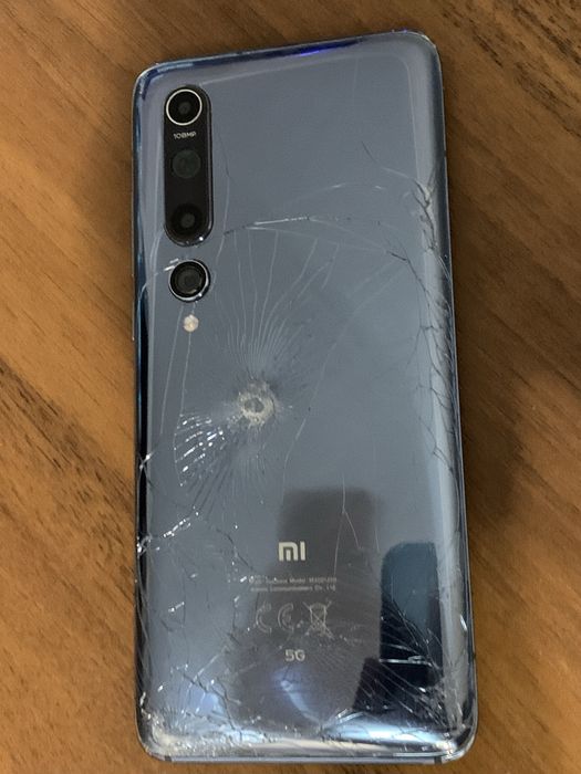 Xiaomi Mi 10 8/256 под восстановление / на запчасти