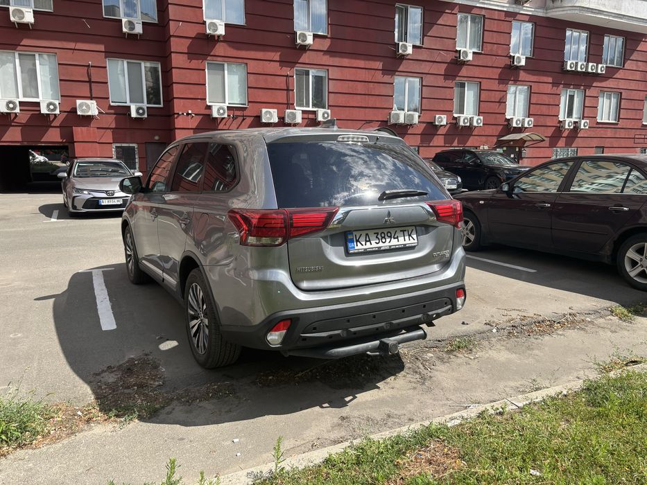 Mitsubishi Outlander 2019