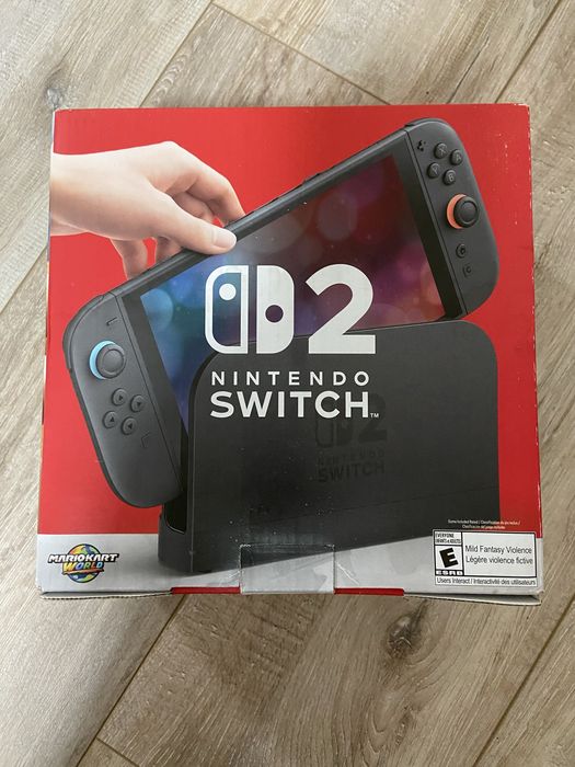 Приставка nintendo SWITCH 2 /256 ГБ продам срочно