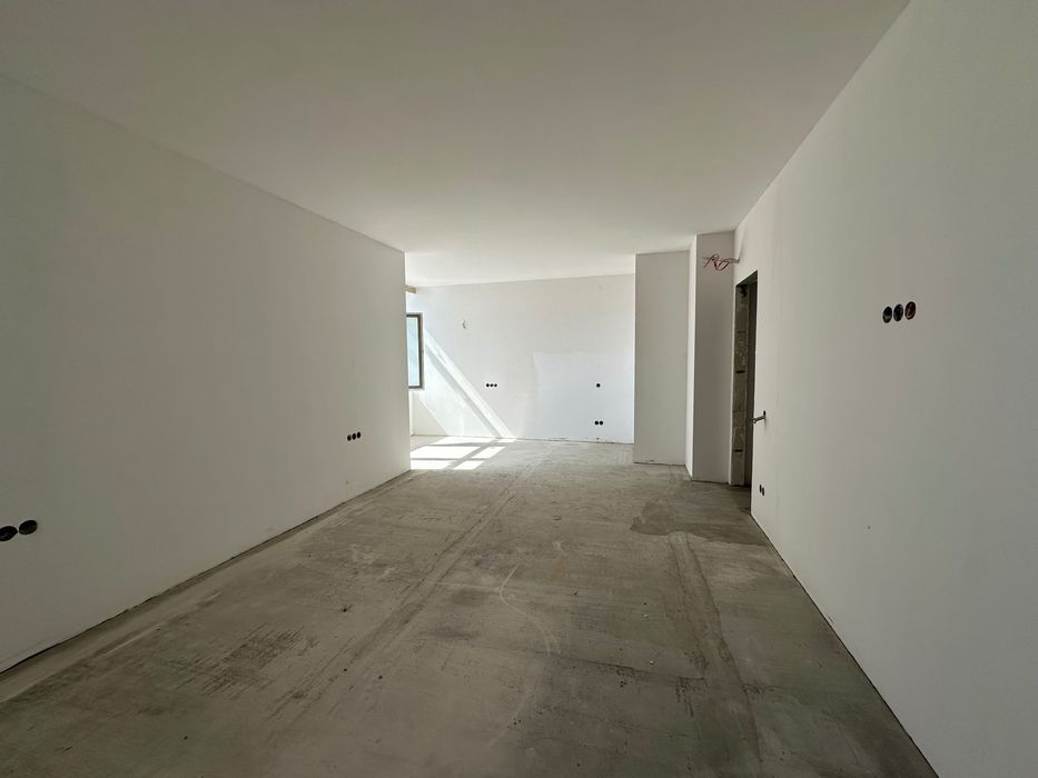 Четырехкомнатная  квартира с кухней студией  в ЖК 57 Жемчужина