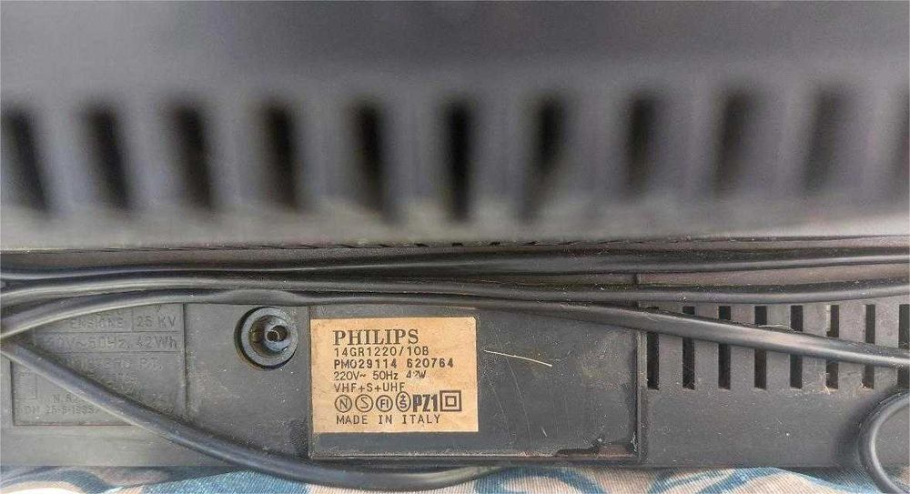 TV Philips Discoverer/ Space Helmet 14GR1220/10B – raro, colecionável