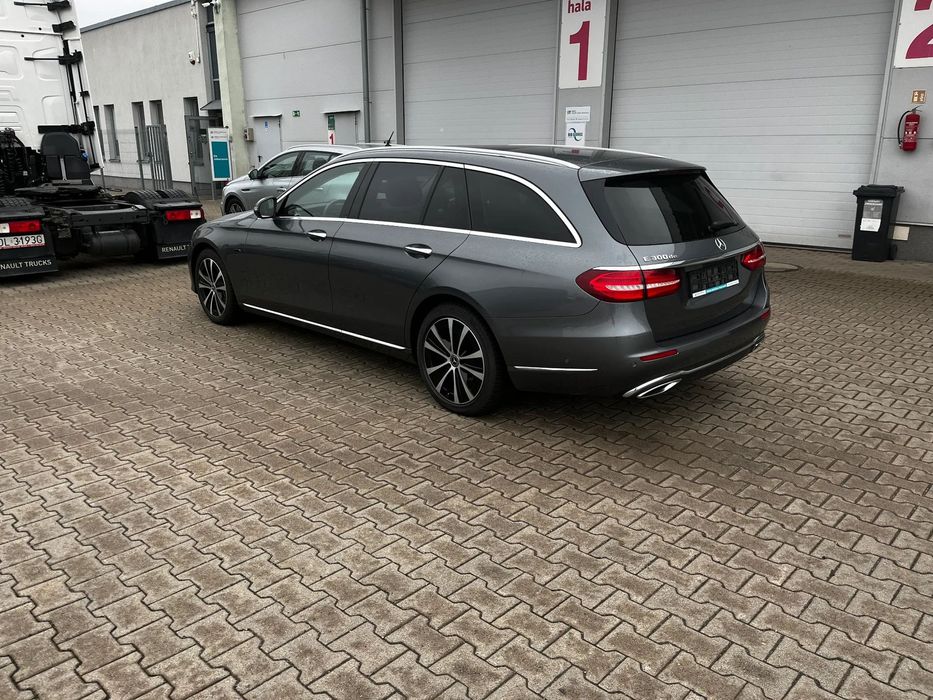 Mercedes-Benz Klasa E Salon Polska, Bezwypadkowy, Diesel, Super wyposażenie