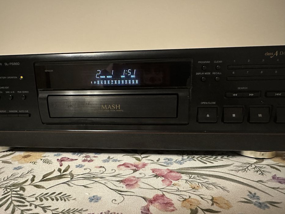 Sprawny CD Technics SL-PS860 poprawiony SL-PS840 ( 230V