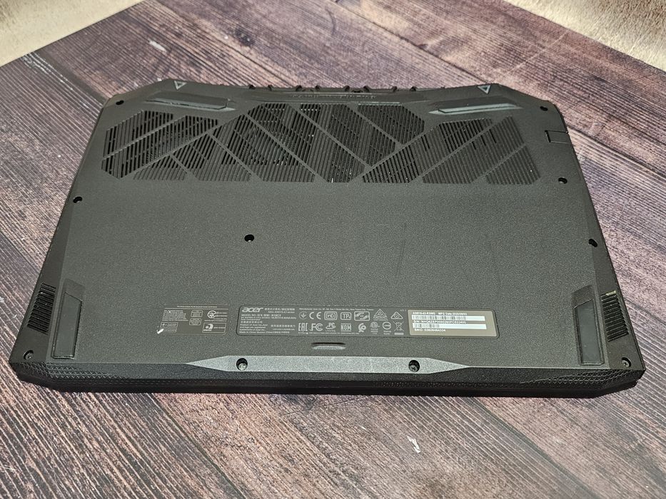 Ігровий ноутбук Acer Nitro AN515-43 (Ryzen 5 3550H/16Gb/GTX 1650/SSD 512Gb/IPS) з гарантією