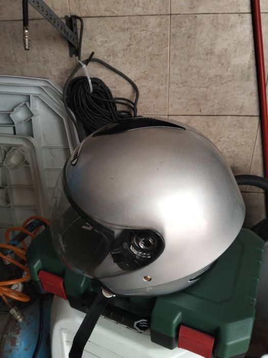 Vendo dois capacetes