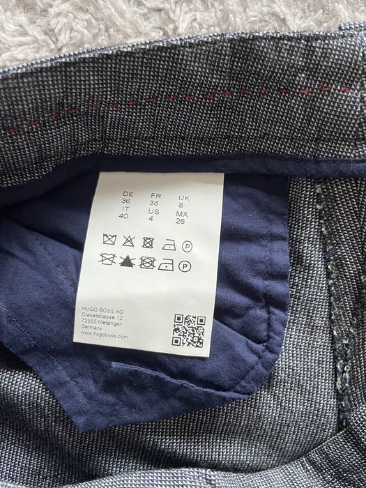 Spodnie z wełną Hugo Boss S