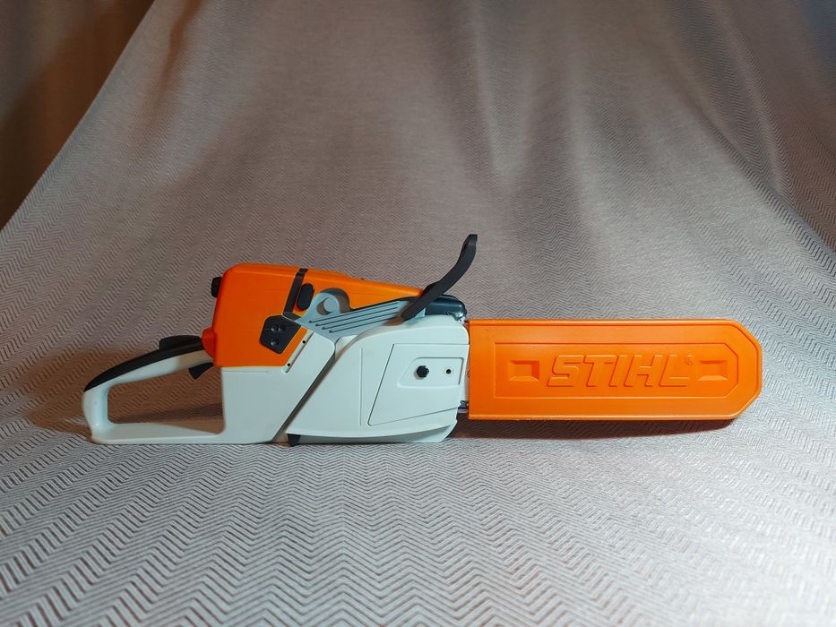 Motosserra de Brinquedo STIHL Antiga – Modelo dos anos 2000 - Artigo de Coleção